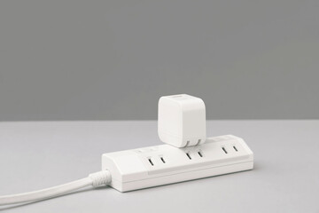 USB outlet, USB power adapter, USB charger, USB power plug. USBコンセント、USB充電器、USBチャージャー、USBプラグ。