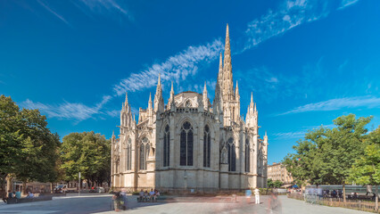 Fototapeta premium Cathedrale Saint-Andre de Bordeaux timelapse hyperlapse with twin spires. France