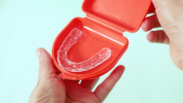 Night Mouth Guard for Bruxism Relief . Video Demonstration of Dental Splint to Prevent Teeth Grinding