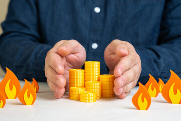 Protecting savings from crisis and inflation. Personal finance planning, diversification. Protect...
