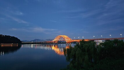 서울 방화대교 야경과 한강의 반영