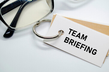 Team Briefing notepad with keyring and paper clips