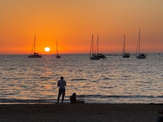 Fototapeta premium Sunset in Cadiz on a July day looking at the horizon