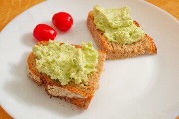 Avocado spread on bread