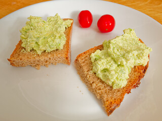 Avocado spread on bread