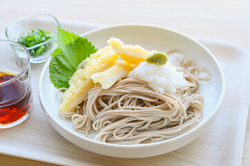 おろし蕎麦イカ天のせ