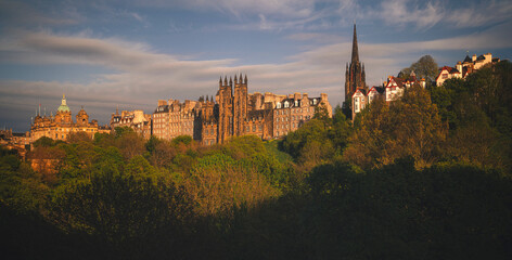 Old Town Edinburgh Skyline at Golden Hour – Historic Architecture and Spring Foliage