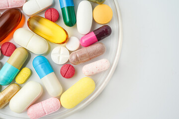 vitamin supplements capsules pill, softgel, fish oil, omega 3, vitamin E