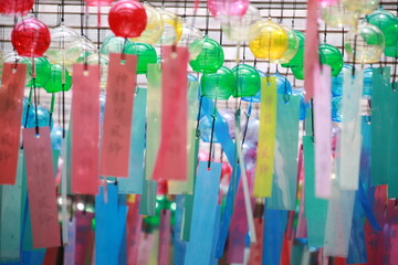 カラフルな風鈴
