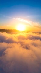 Fototapeta premium Sunrise through a vibrant cloud layer