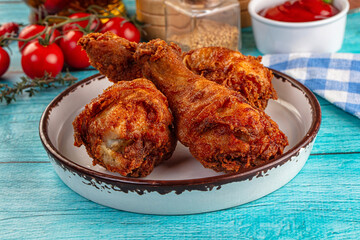 Crispy fried chicken drumsticks leg