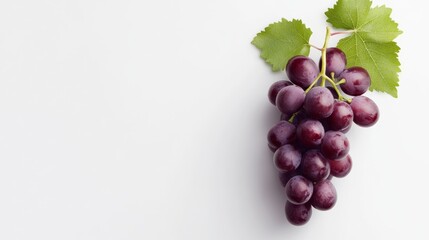 Fototapeta premium Minimalist style grape photo on white, high-resolution, catalog shot