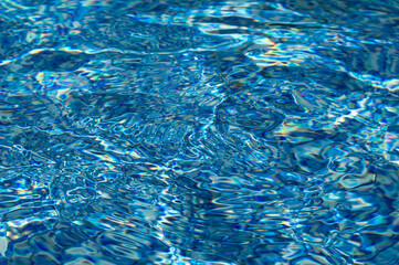 Agua en la piscina