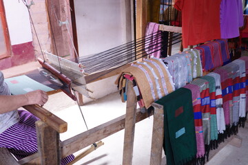 モン族と機織り機