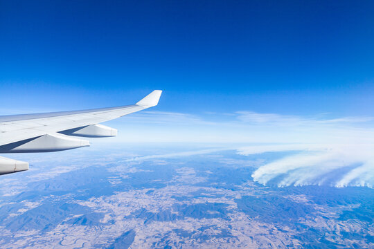 Bushfire smoke in NSW seen from plane window