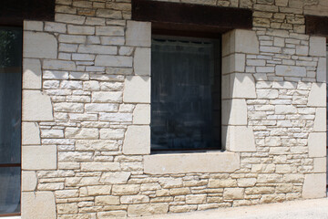 Mur en pierre blanche naturelle de parement