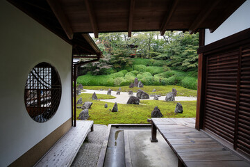 京都東福寺塔頭光明院の波心庭の風景