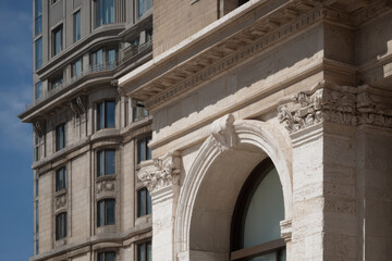 Fototapeta premium capture essence of modern architectural facades that seamlessly incorporate traditional elements into contemporary