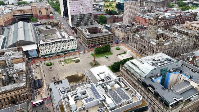 Aerial view of George Square and Glasgow City Chambers, Scotland, UK