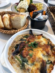 seafood gratin with bread