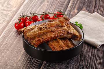 Steamed pork ribs with spices