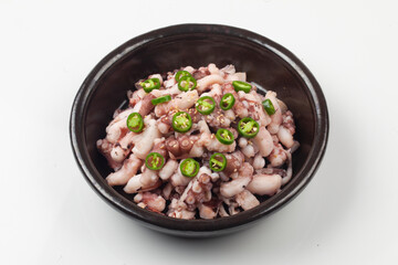 Octopus is a member of the octopus family. Its body is about 70cm long, round and gray, but its color changes depending on the surrounding light.
