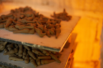 Many rustic clay in the kiln