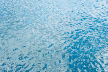 夏の川　空を映す川04