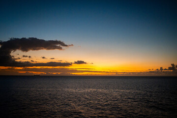 Fototapeta premium sunset over the sea