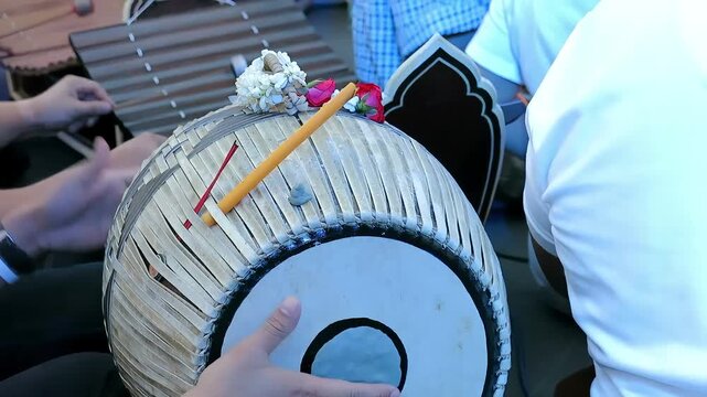 Informal Cultural Music Jam Session: Joy & Camaraderie | Traditional Instruments: Spontaneous Folk Music Gathering | Authentic Sounds: Friends Playing Traditional Melodies