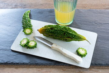 Bittermelone, Nahrungserg&auml;nzungsmittel und di&auml;tetisches Lebensmittel zur F&ouml;rderung der Gesundheit