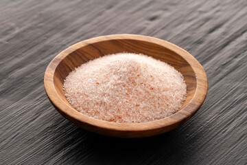 Pure and fine Himalayan salt in the bowl - Pink crystals