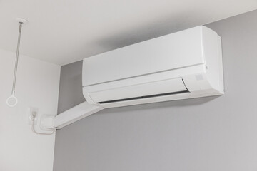 エアコン室内機　No-brand air conditioner indoor unit