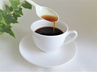 むせやすい方でも飲みやすくなる介護食　とろみのついたコーヒー