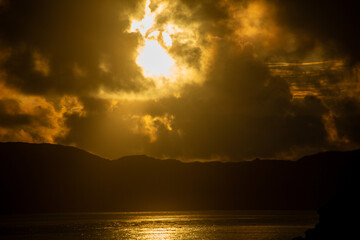 夏の奄美大島の夜明けの風景。
