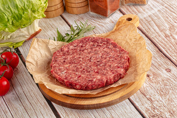 Raw beef cutlet for burger