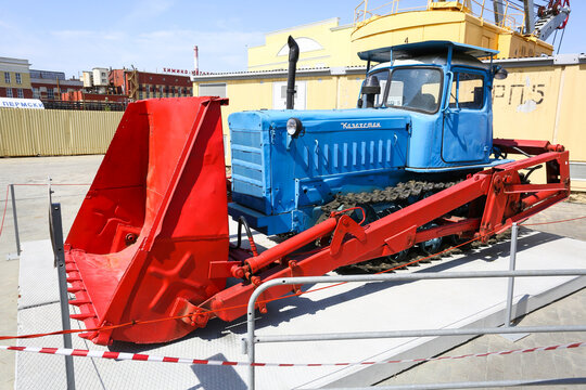 Bulldozer DT-75M Kazakhstaт