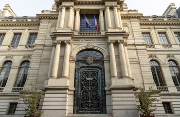 Fototapeta premium A stunning exterior view of The Paris Chamber of Commerce and Industry building (Chambre de commerce de Paris) is a French chamber of commerce that supports businesses in Paris and the ile-de-France.