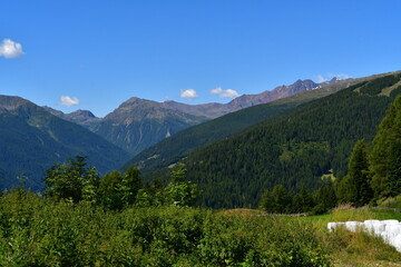 Obraz premium Schöne Landschaft im Ultental in Südtirol 