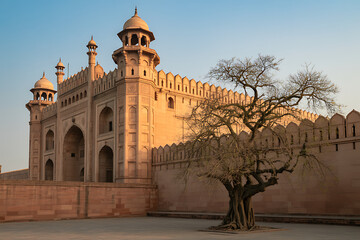A beautiful view of the Lahore Fort, a historic Mughal fortress complex located in Pakistan's Punjab province.