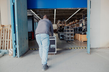 Event Logistics Essentials: From Cases to Rigging, truck loading, Event Logistic, event stock, rigging roll cases,flight cases