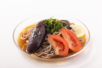 ナスの揚げ浸し　トマト　蕎麦