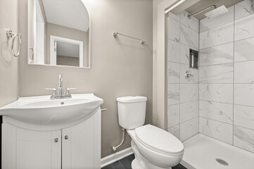 Modern Bathroom with Tiled Shower