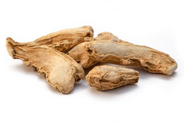 Whole dried ginger root (Sonth) – Aromatic natural spice for culinary and health uses.