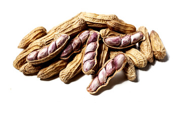 Boiled peanuts in shell
Simple, soft, and protein-rich snack.