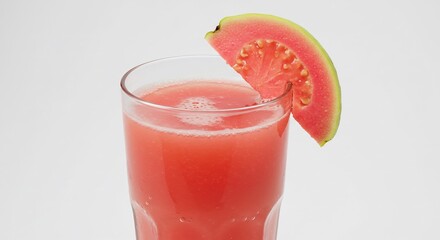 爽やかグアバジュース 輝く光で美味しそう. AI Generated