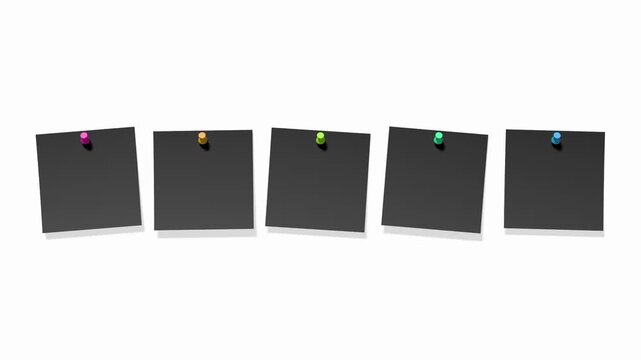 f&uuml;nf schaukelnde schwarze Notizzettel