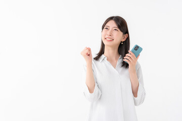 女性　スマートフォン　スマホ　笑顔