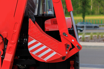 Parts of hydraulic agricultural and road machines, buckets and cranes, lifts and platforms