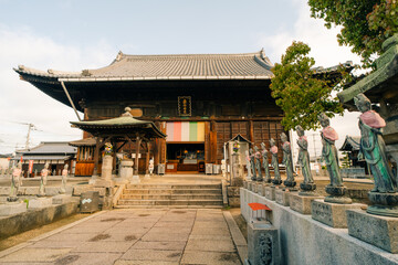 Naklejka premium shikoku, JAPAN - may 2 2025 Doryuji Temple No. 77 in the Shikoku Pilgrimage